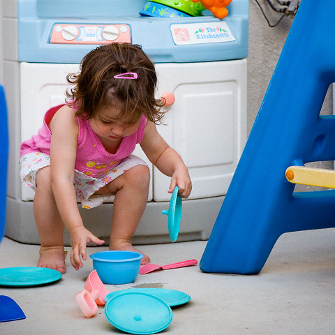  Dạy con tự dọn đồ chơi - bài học tự lập đầu tiên của mọi em bé